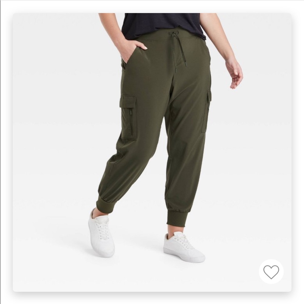 Target All in Motion Cargo Pant Joggers Size M Olive